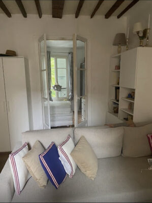 Photo d'un débarras d’appartement réalisé dans le 18ème arrondissement de Paris avec évacuation de mobilier encombrant-Image1