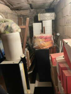 Débarras professionnel d'archives et encombrants dans un local du 5e arrondissement à Paris-Image1