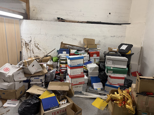 Intervention professionnelle de débarras et destruction sécurisée d’archives dans un local à Saint-Cloud 92210-Image1
