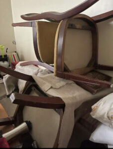 Intervention de débarras d’encombrants dans un appartement du 14e arrondissement de Paris avec évacuation et tri des déchets-Image1