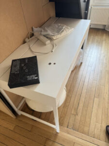 Débarras professionnel en cours dans un appartement encombré à Saint Ouen sur Seine, 93400-Image6