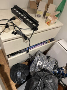 Débarras professionnel d’un local commercial encombré dans le 9ème arrondissement de Paris-Image3