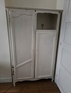 Intervention de débarras de meubles dans un appartement du 18e arrondissement de Paris, avec évacuation et nettoyage-Image3