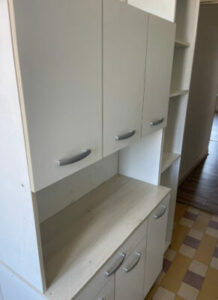 Débarras professionnel de meubles en intérieur d’appartement à Choisy-le-Roi, manutention et évacuation effectuées par l’équipe spécialisée-Image3