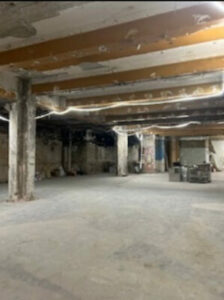 Intervention de débarras et nettoyage d’un local professionnel encombré dans le 9e arrondissement de Paris-Image1