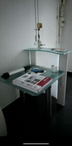 Intervention de démontage et débarras d’un cabinet dentaire à Chelles, matériel et mobilier évacués avec rigueur-Image1