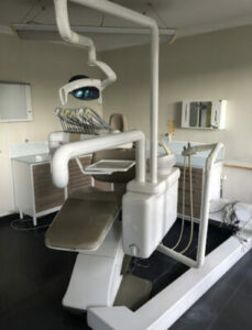 Intervention de démontage et débarras d’un cabinet dentaire à Chelles, matériel et mobilier évacués avec rigueur-Image5