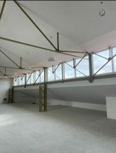 Intervention de nettoyage fin de chantier et débarras dans un grand local de bureaux à Bobigny-Image5